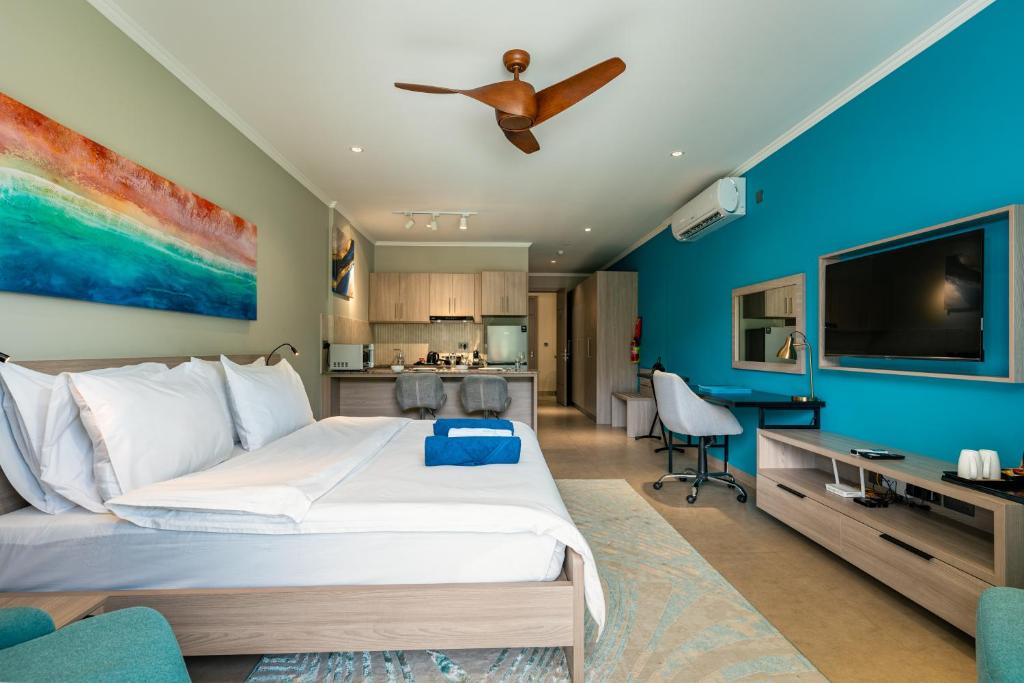 Standard King Room at Thalassa Seychelles